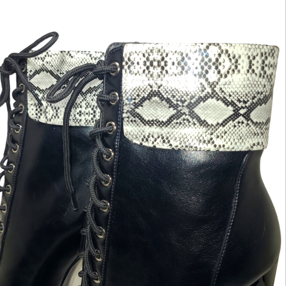 AKIRA Azalea Wang Thinking Out Loud Chunky Heel Bootie Black Size 8.5 New - Picture 6 of 9